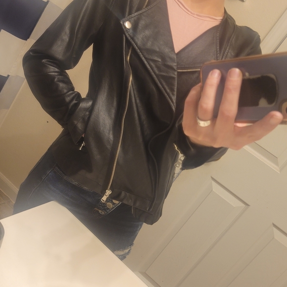 Leather Jacket - Picture 5 of 5